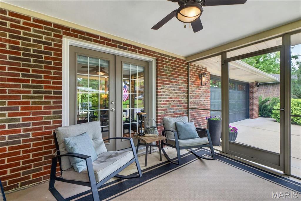 2316 Divot Drive
