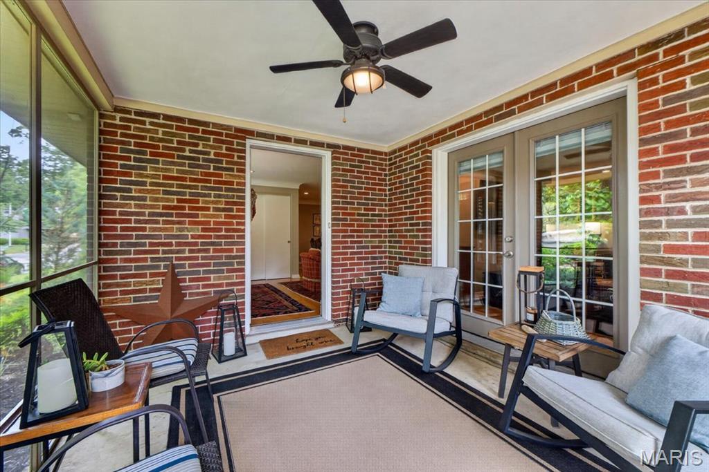 2316 Divot Drive