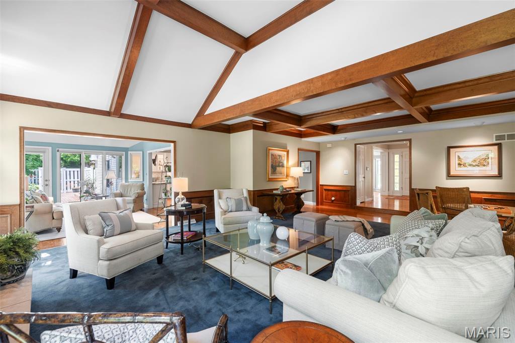 825 Greenwich Green Lane
