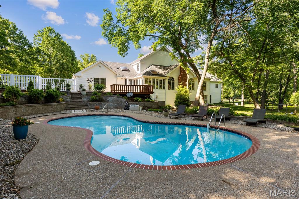 825 Greenwich Green Lane