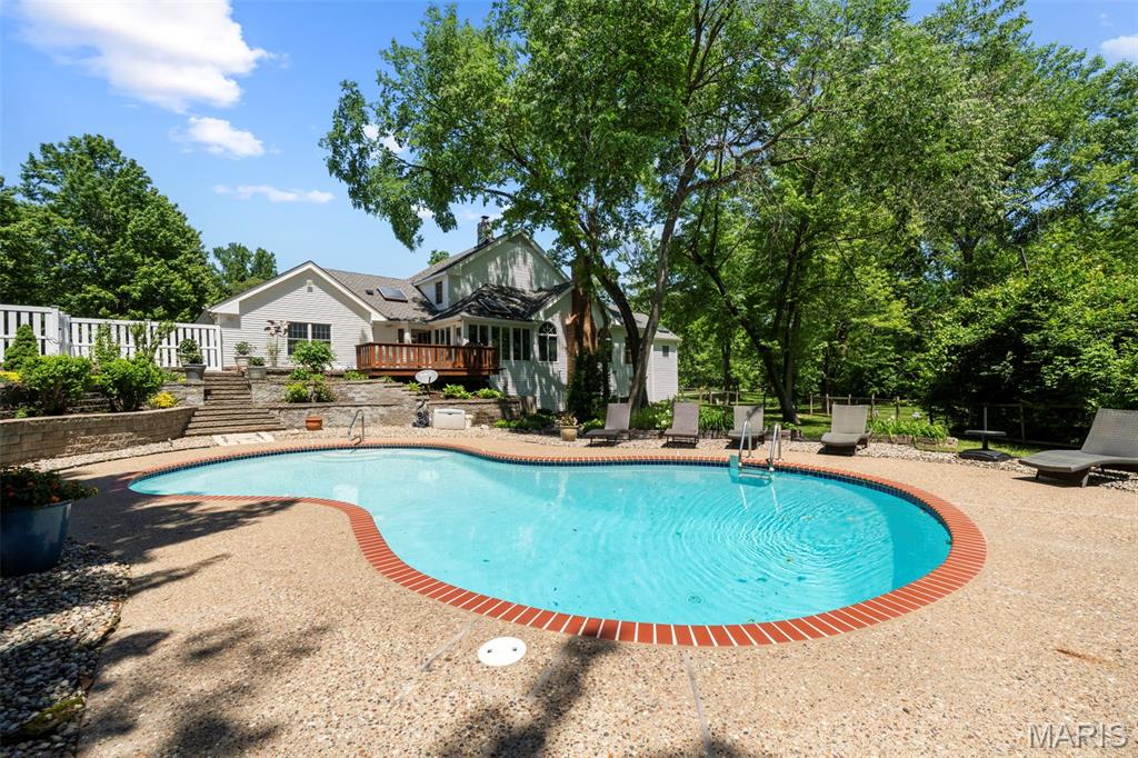 825 Greenwich Green Lane