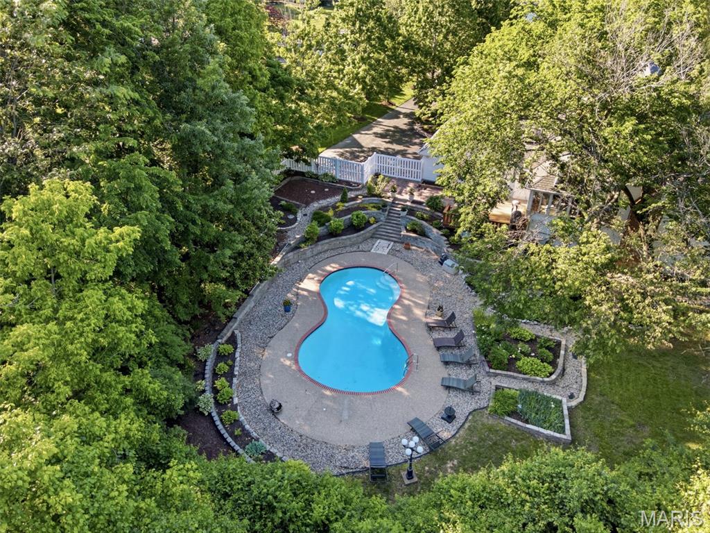 825 Greenwich Green Lane