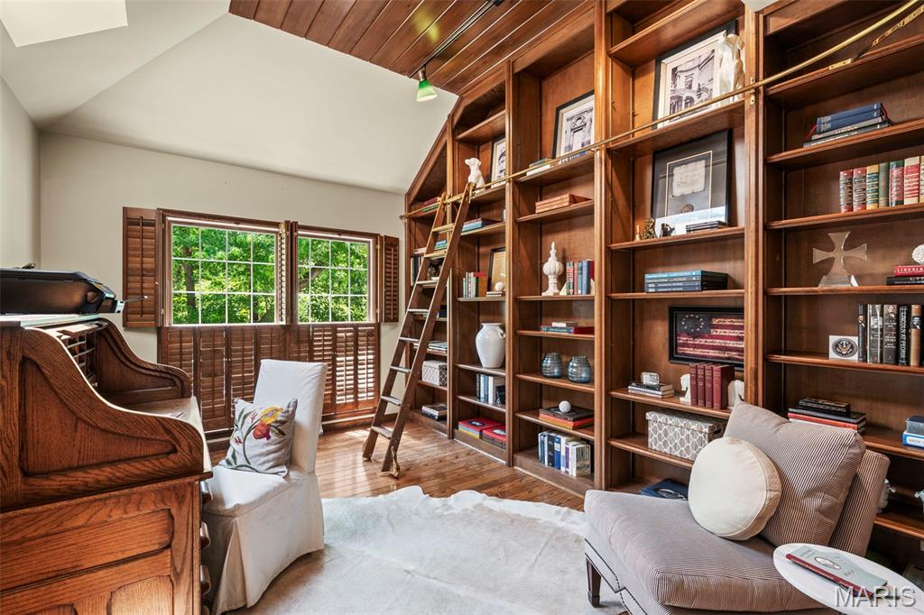 825 Greenwich Green Lane