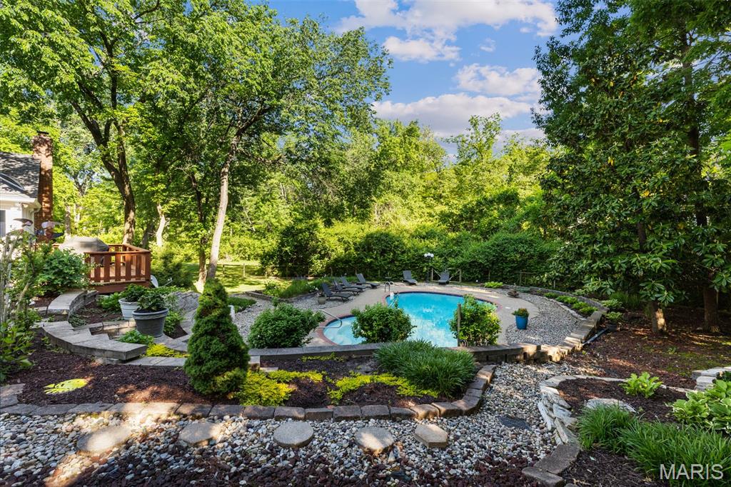 825 Greenwich Green Lane