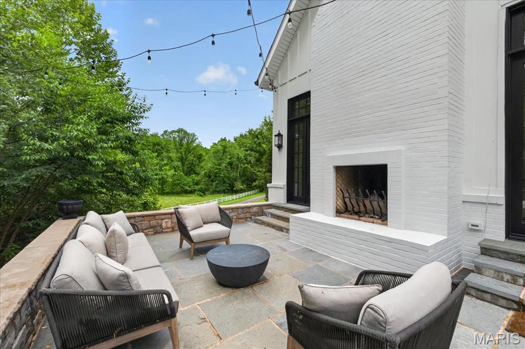 744 Spiceberry Lane