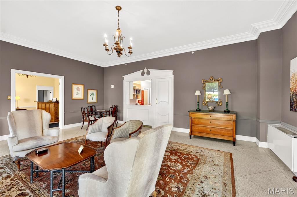 900 S Hanley Road Unit: 3D