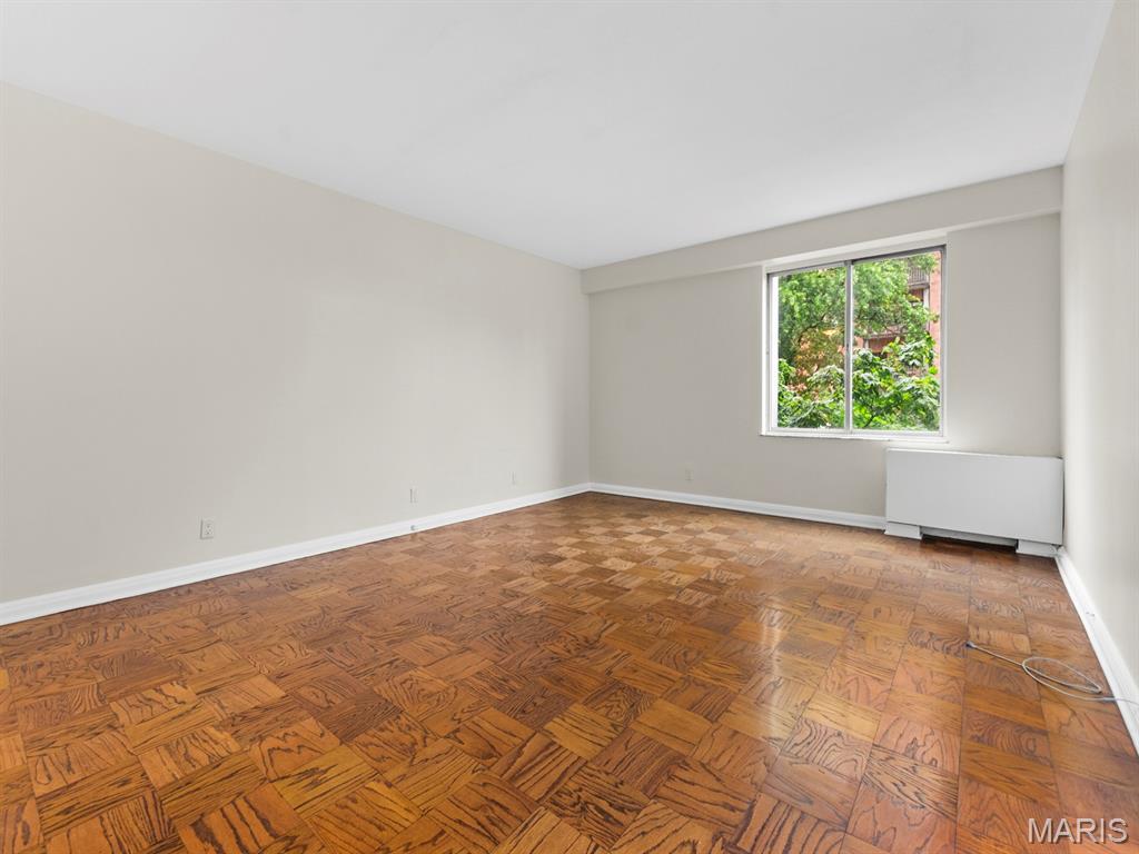 900 S Hanley Road Unit: 3D