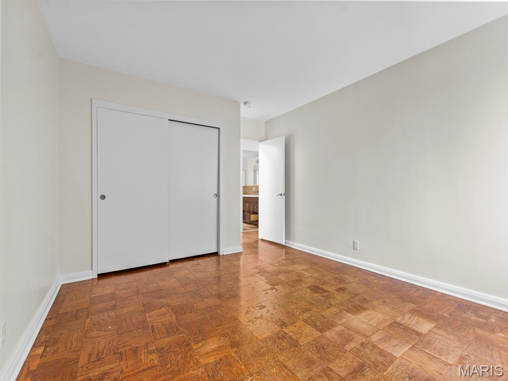 900 S Hanley Road Unit: 3D