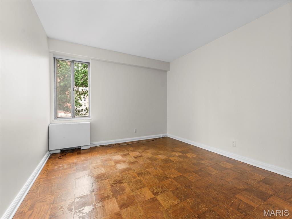 900 S Hanley Road Unit: 3D