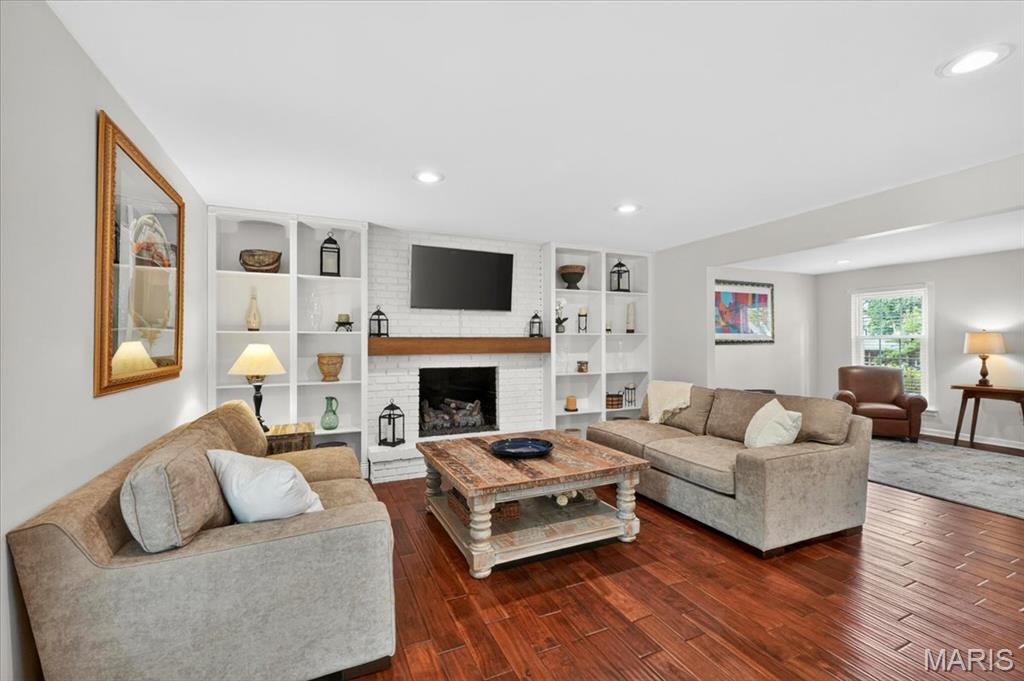 432 Magna Carta Drive
