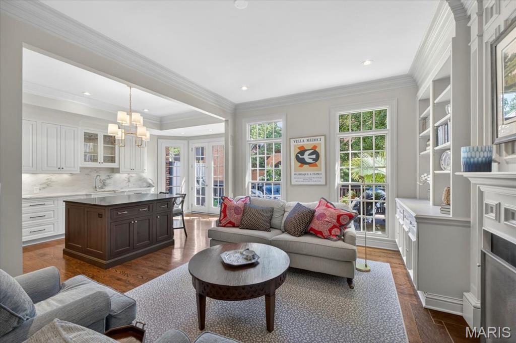 312 N Brentwood Boulevard Unit: 3