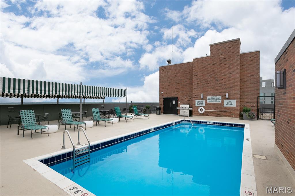 200 S Brentwood Boulevard Unit: 13F
