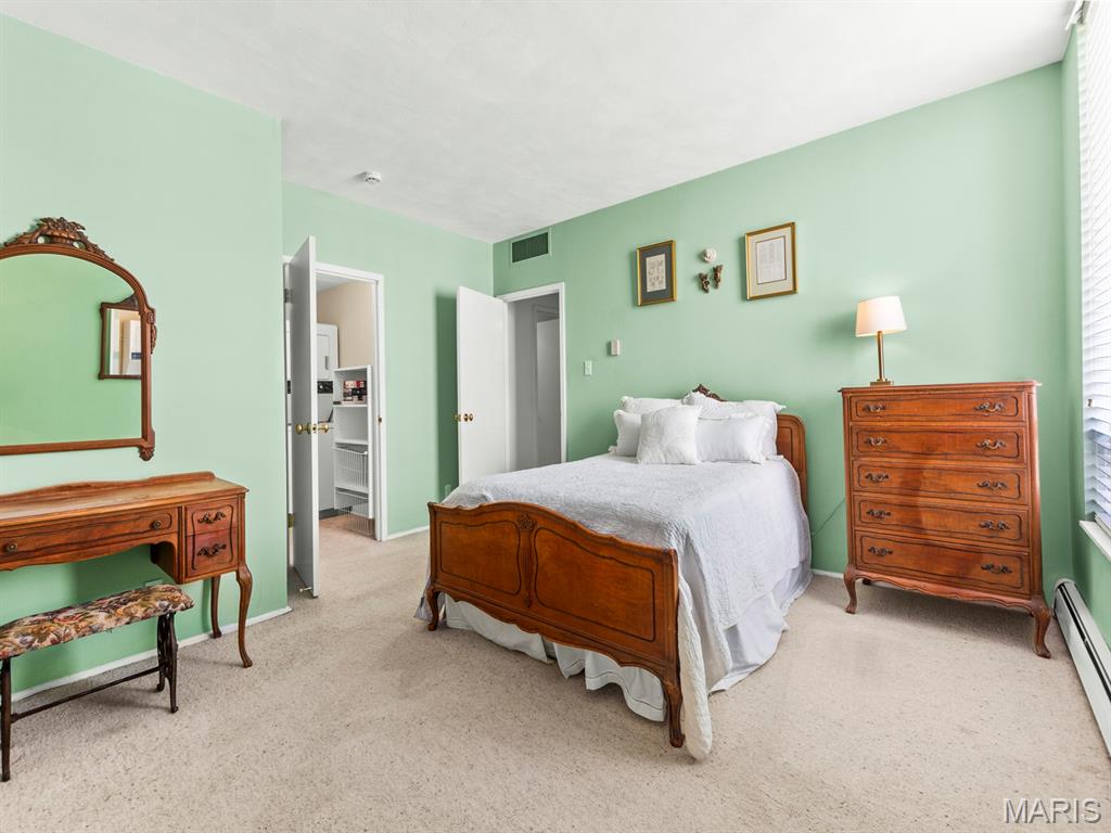 200 S Brentwood Boulevard Unit: 13F