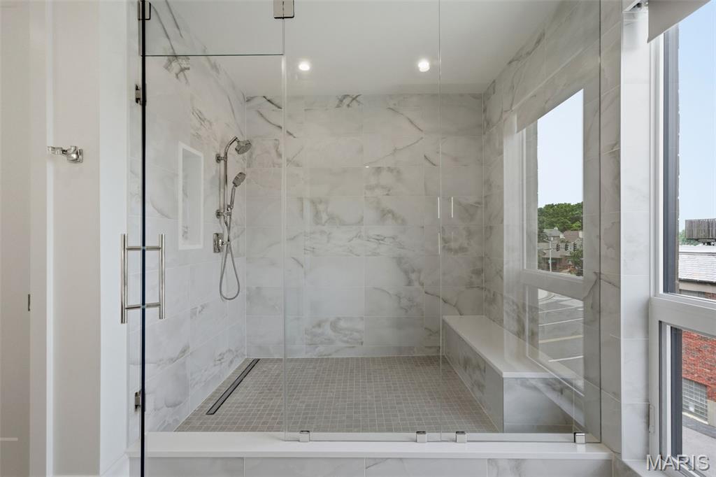 8250 Forsyth Boulevard Unit: 302