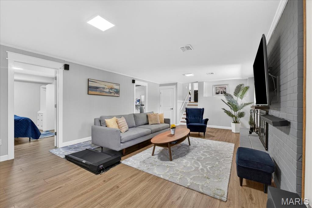 8 Clerbrook Lane