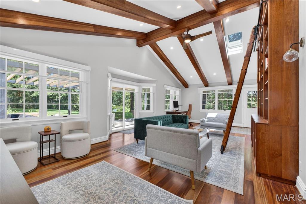 8 Clerbrook Lane