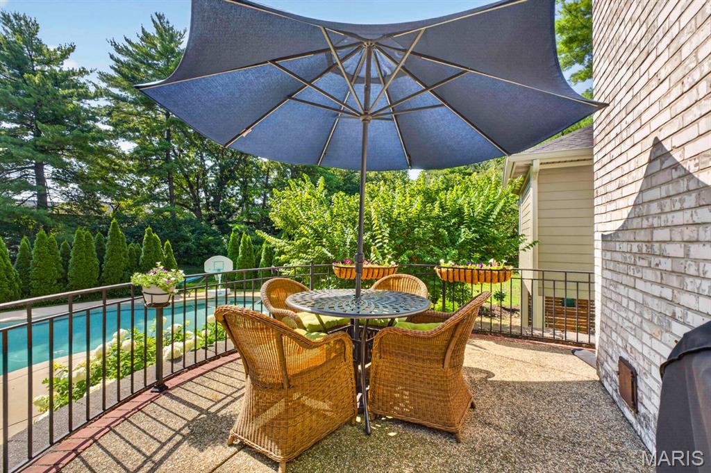 1688 Frontenac Woods Lane