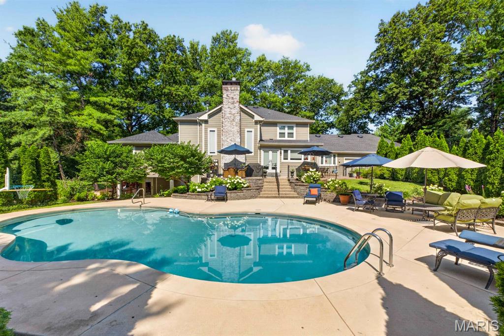 1688 Frontenac Woods Lane