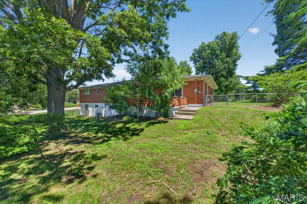 9341 Tea Rose Lane