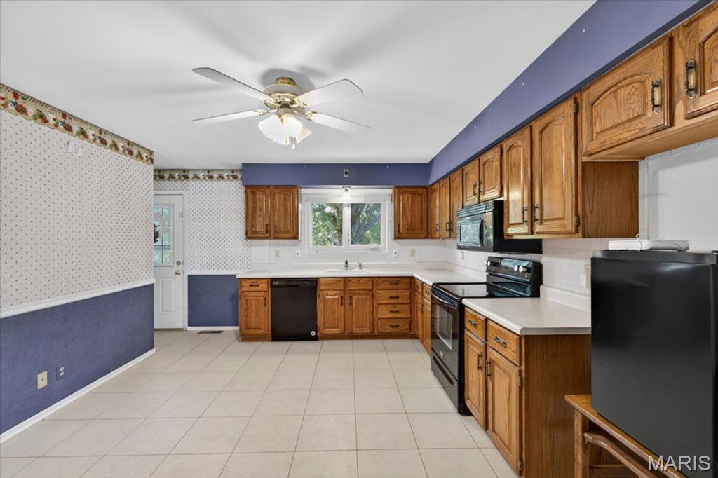 9341 Tea Rose Lane
