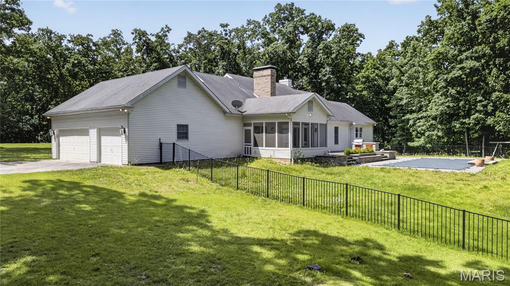 2 Woodridge Drive