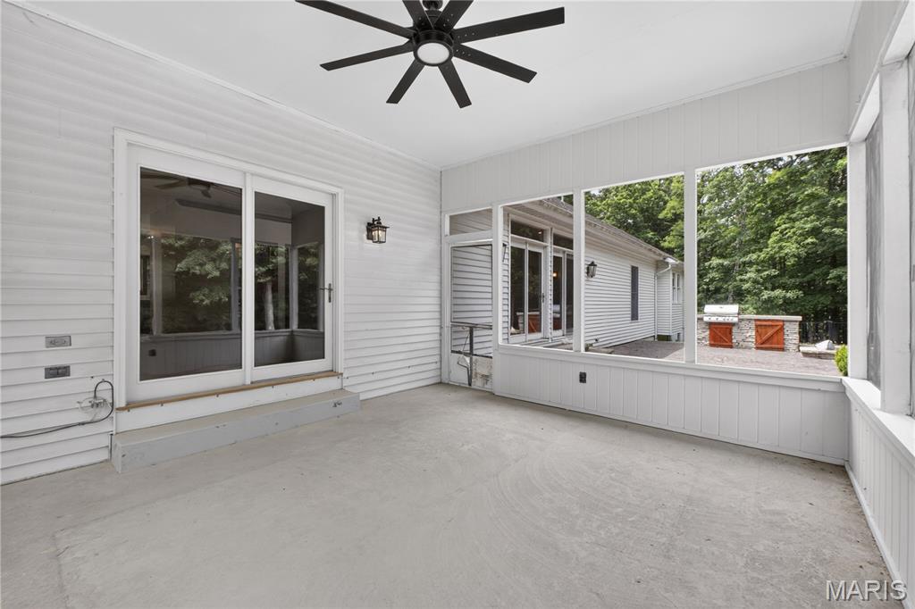2 Woodridge Drive