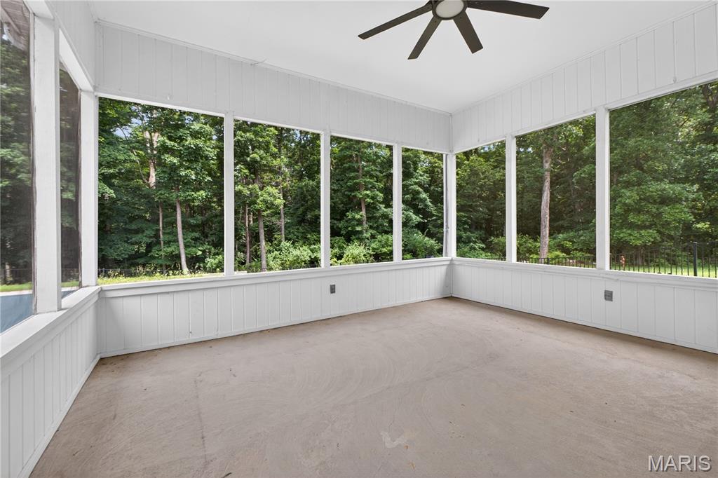 2 Woodridge Drive