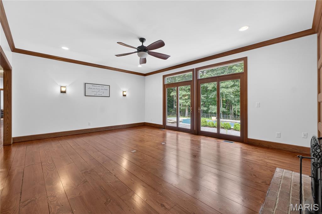 2 Woodridge Drive