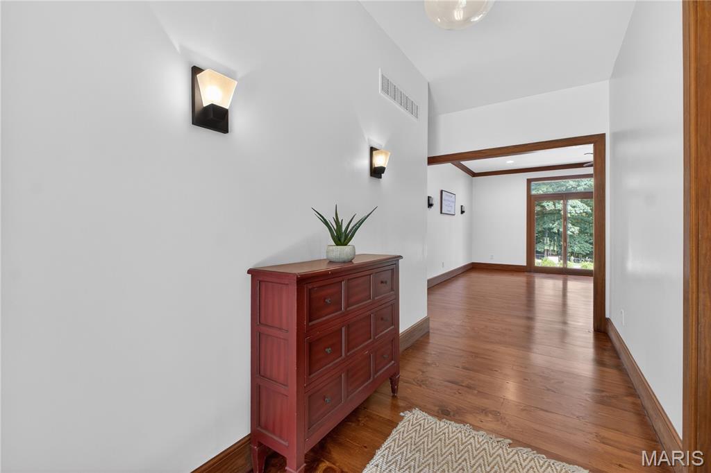 2 Woodridge Drive
