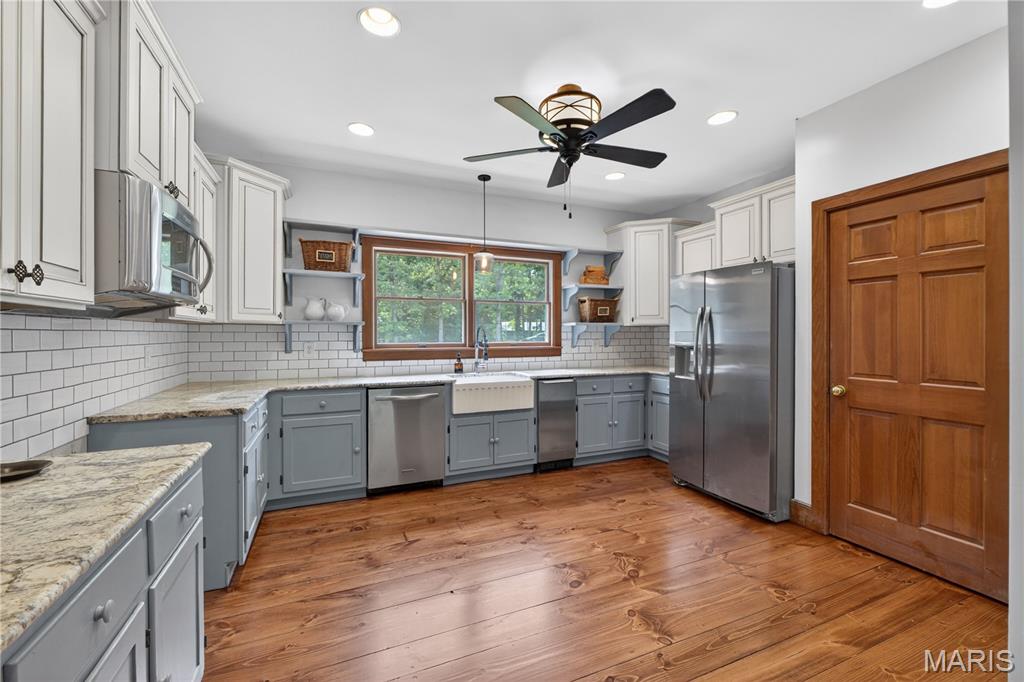 2 Woodridge Drive
