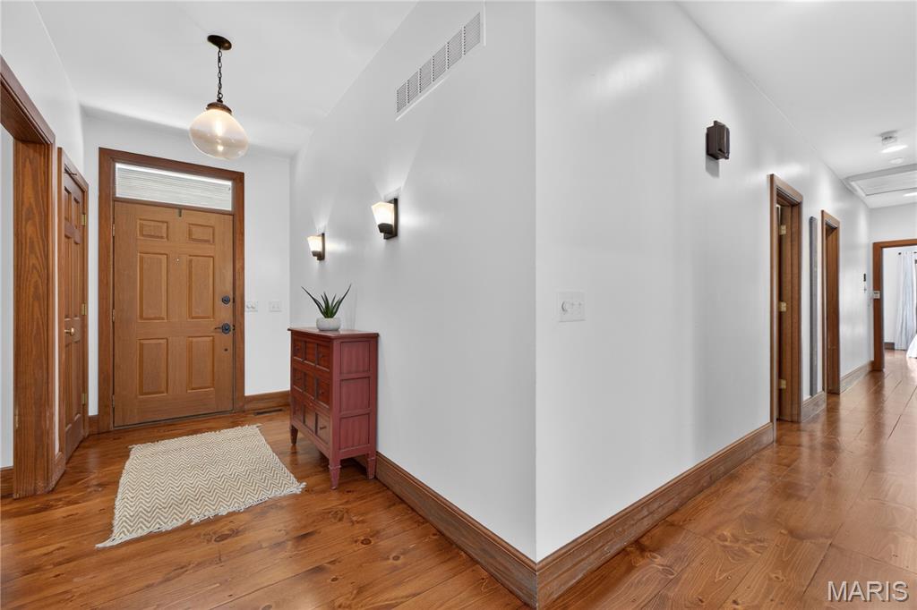2 Woodridge Drive