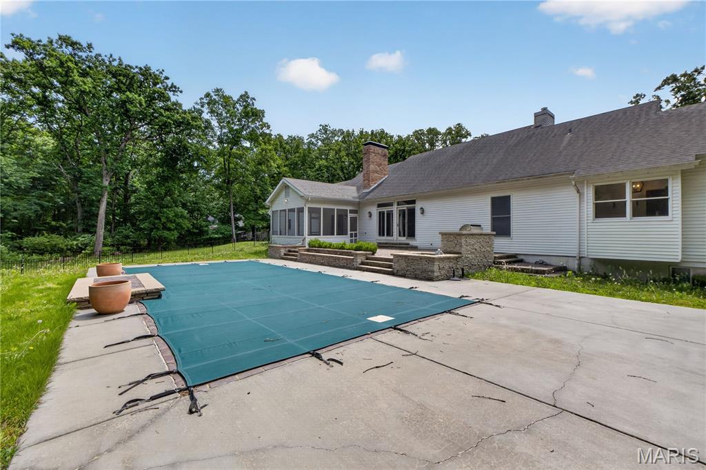 2 Woodridge Drive