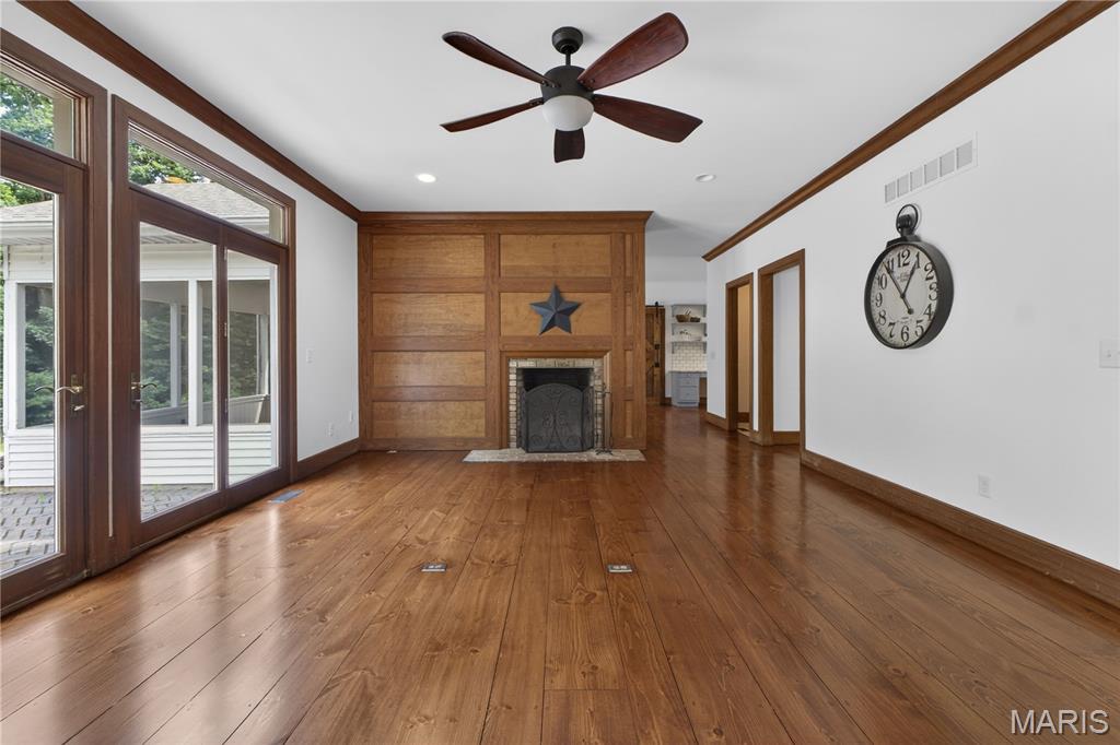 2 Woodridge Drive