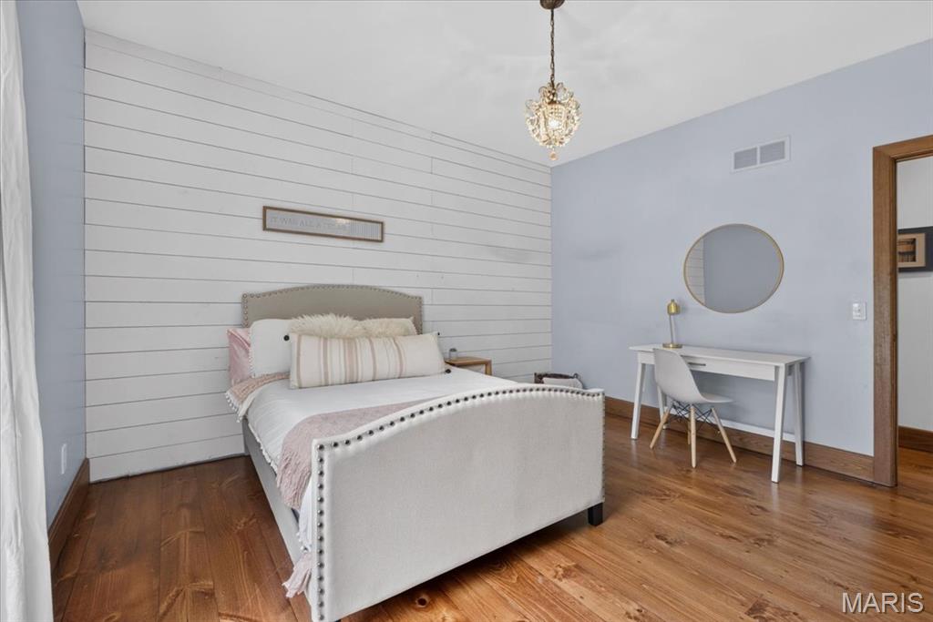 2 Woodridge Drive