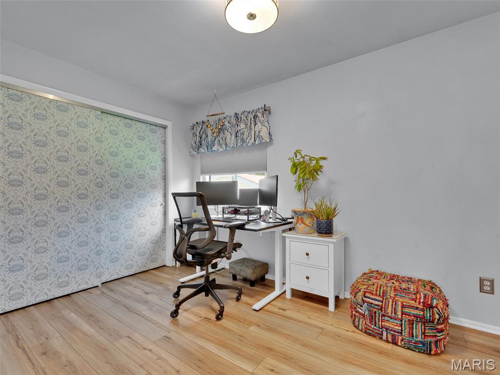 9806 Whitcomb Lane