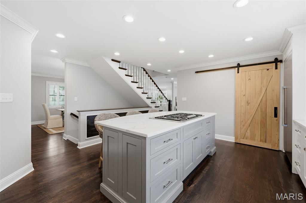 615 Meadowridge Lane