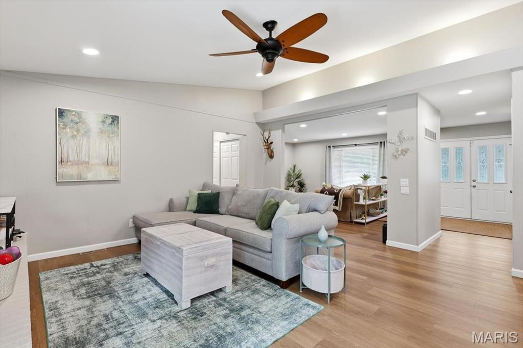 1022 Fernway Lane