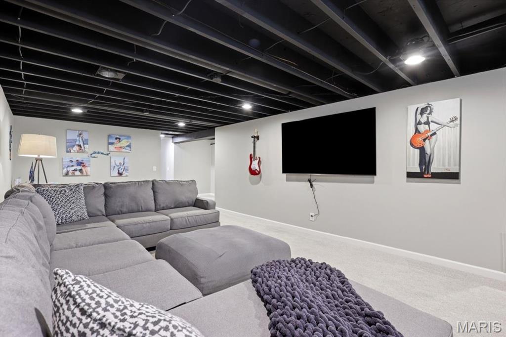 1022 Fernway Lane