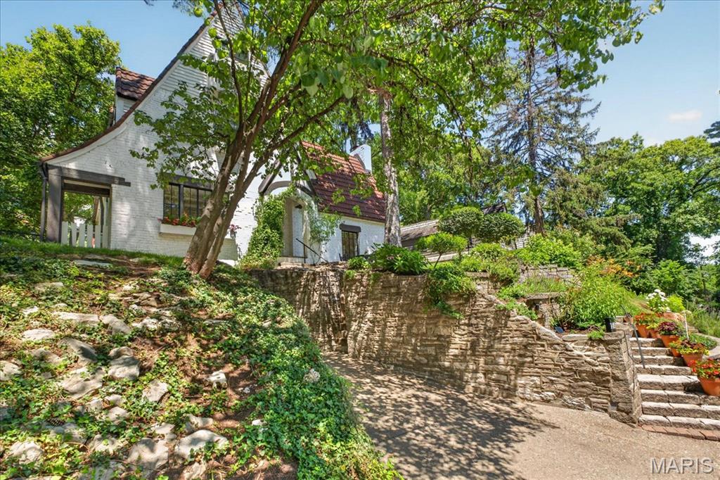 149 Valley Road