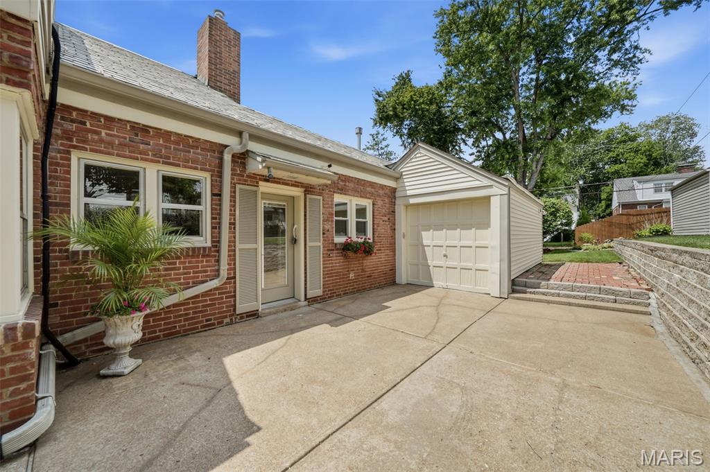 253 Elm Avenue