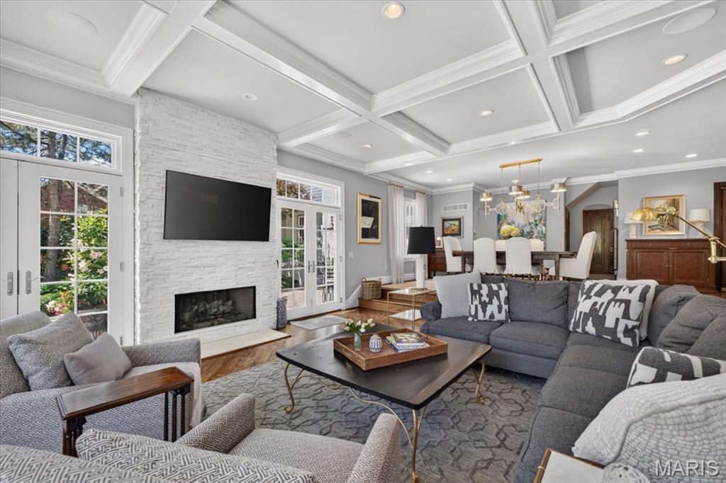 638 Sherwood Drive