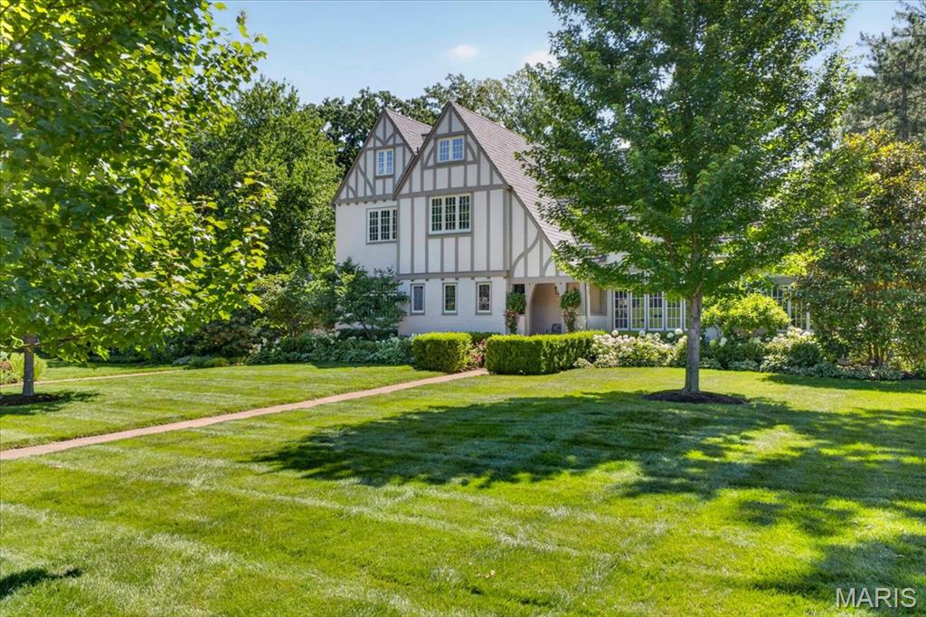 638 Sherwood Drive