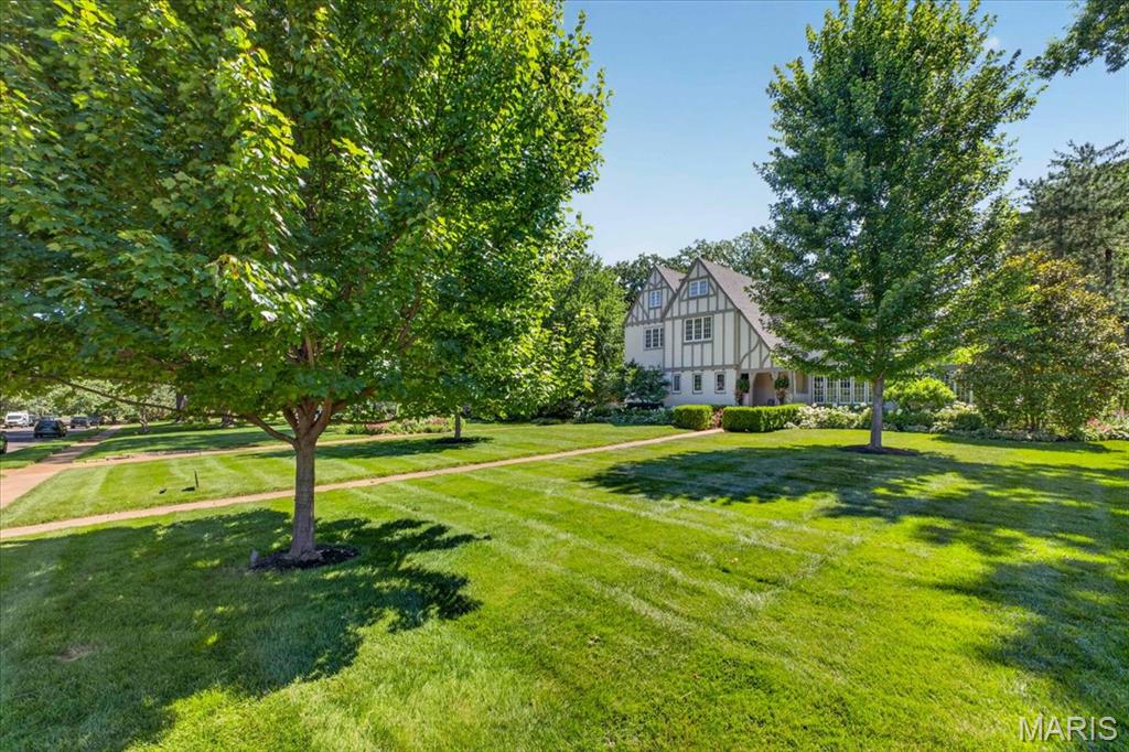 638 Sherwood Drive