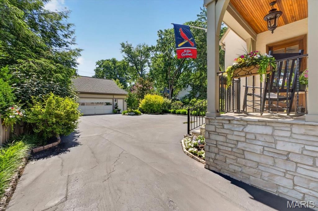 638 Sherwood Drive