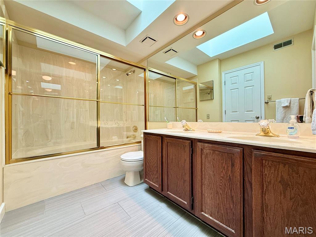 4235 W Pine Boulevard Unit: 21