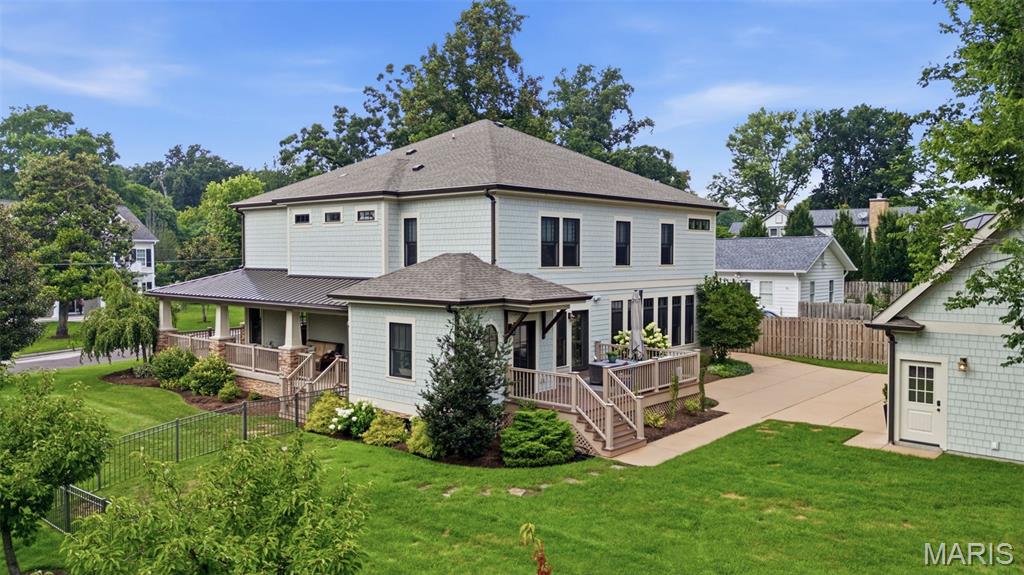 102 Edwin Avenue
