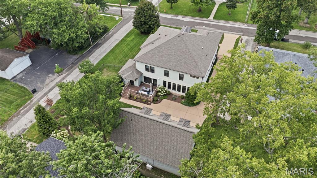 102 Edwin Avenue