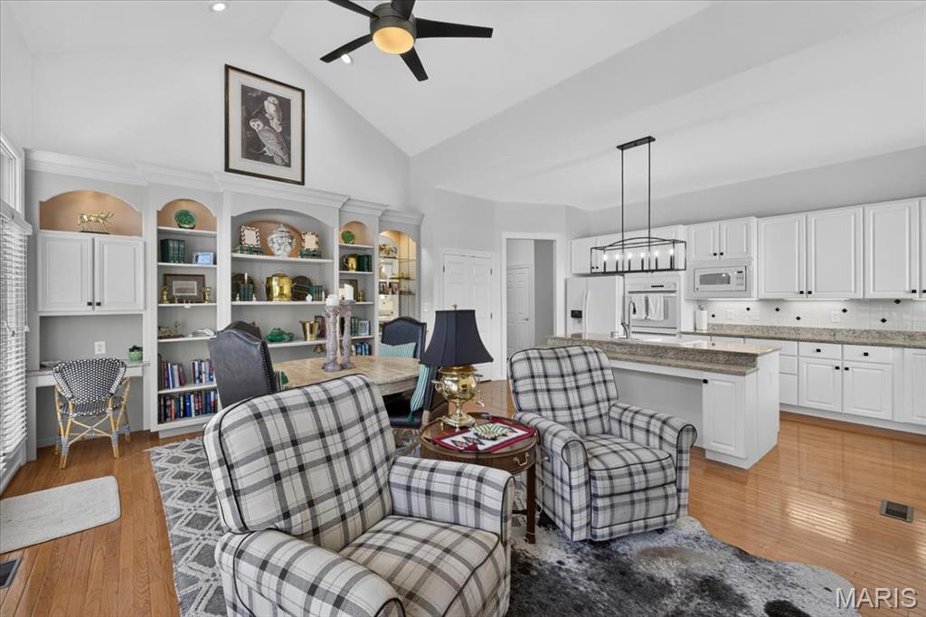12427 Questover Manor Court