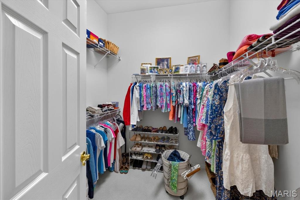 12427 Questover Manor Court