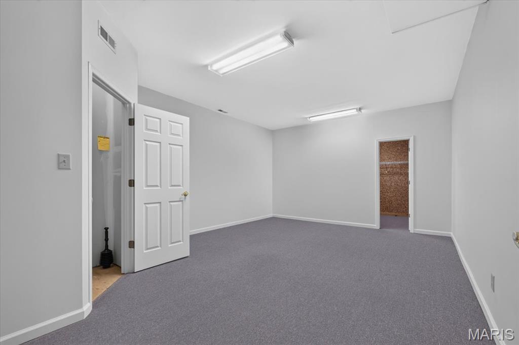 12427 Questover Manor Court